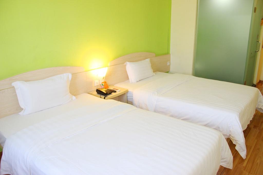 7Days Inn Heyuan Cultrual Palace Renren Le Exterior foto